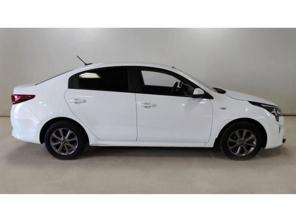 Kia Rio IV Рестайлинг с пробегом 2020 года, цена 1 550 000 рублей, 110292 км, седан, Автокод Объявления