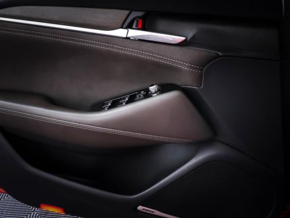 Mazda 6 III (GJ) Рестайлинг 2 с пробегом 2023 года, цена 3 038 000 рублей, 68983 км, седан, Автокод Объявления