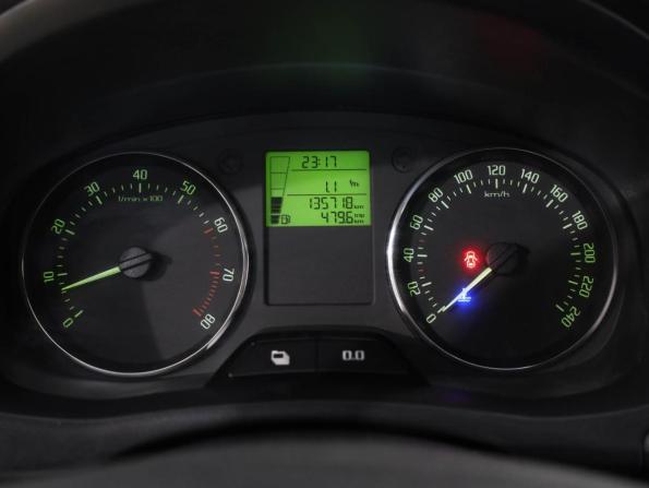 Skoda Fabia II Рестайлинг с пробегом 2010 года, цена 595 000 рублей, 135718 км, хэтчбек, Автокод Объявления