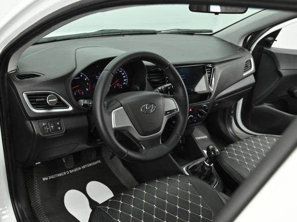 Hyundai Solaris I Рестайлинг с пробегом 2017 года, цена 749 000 рублей, 119000 км, седан, Автокод Объявления