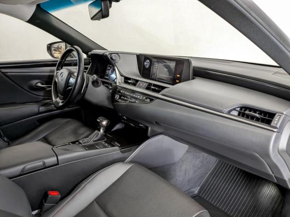 Lexus ES VII с пробегом 2020 года, цена 3 300 000 рублей, 144669 км, седан, Автокод Объявления