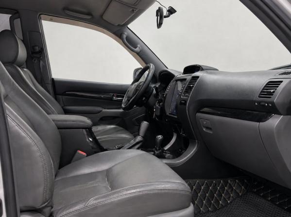 Toyota Land Cruiser Prado 120 Series Рестайлинг с пробегом 2008 года, цена 2 420 000 рублей, 202000 км, внедорожник, Автокод Объявления