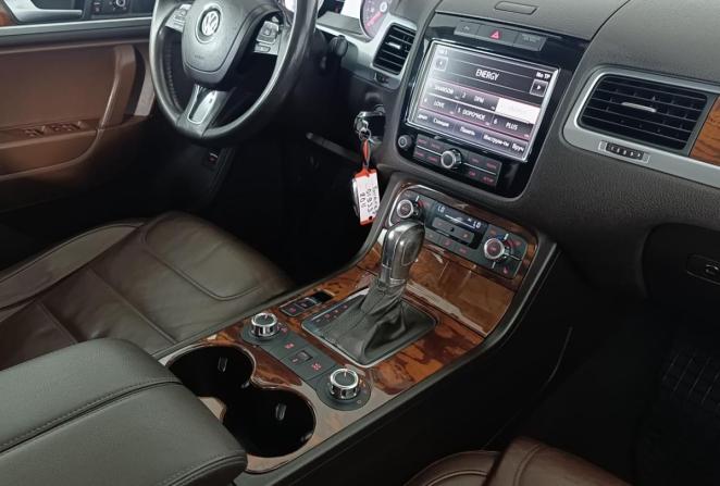 Volkswagen Touareg II с пробегом 2011 года, цена 1 850 000 рублей, 231295 км, внедорожник, Автокод Объявления