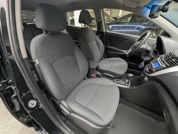 Hyundai Solaris I с пробегом 2013 года, цена 849 000 рублей, 144339 км, хэтчбек, Автокод Объявления