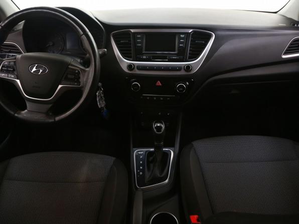 Hyundai Solaris II с пробегом 2017 года, цена 1 175 000 рублей, 156000 км, седан, Автокод Объявления