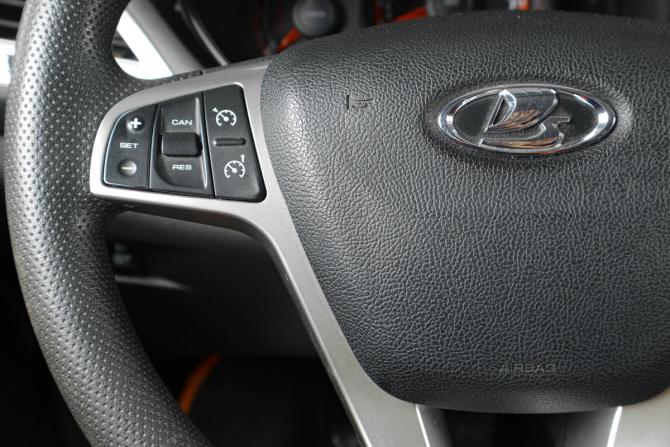 Lada (ВАЗ) Vesta I с пробегом 2020 года, цена 1 329 000 рублей, 87163 км, универсал, Автокод Объявления