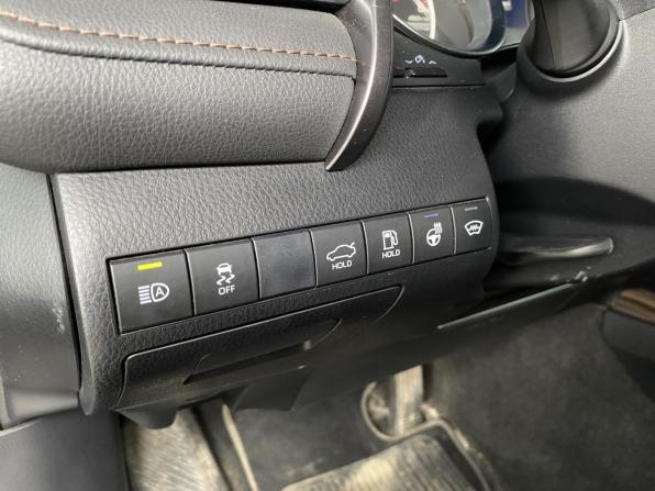 Toyota Camry VIII (XV70) с пробегом 2020 года, цена 2 945 000 рублей, 58452 км, седан, Автокод Объявления