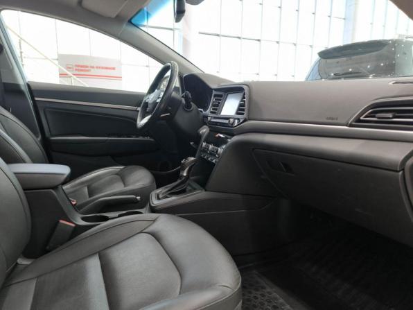 Hyundai Elantra VI (AD) Рестайлинг с пробегом 2019 года, цена 1 950 000 рублей, 48718 км, седан, Автокод Объявления
