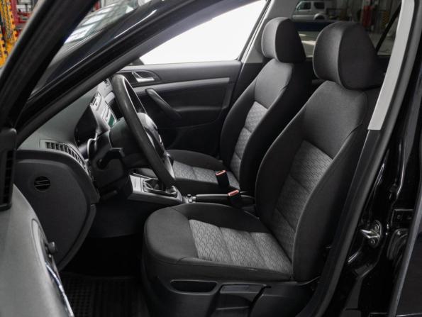 Skoda Octavia II (A5) Рестайлинг с пробегом 2013 года, цена 989 000 рублей, 110278 км, лифтбек, Автокод Объявления