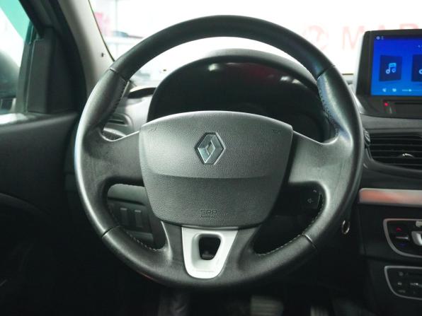 Renault Fluence I с пробегом 2012 года, цена 590 000 рублей, 225694 км, седан, Автокод Объявления