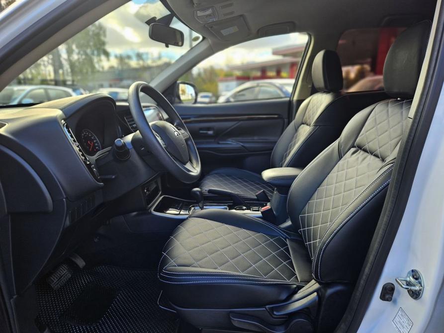 Mitsubishi Outlander III Рестайлинг 3 Санкт-Петербург  - изображение 11