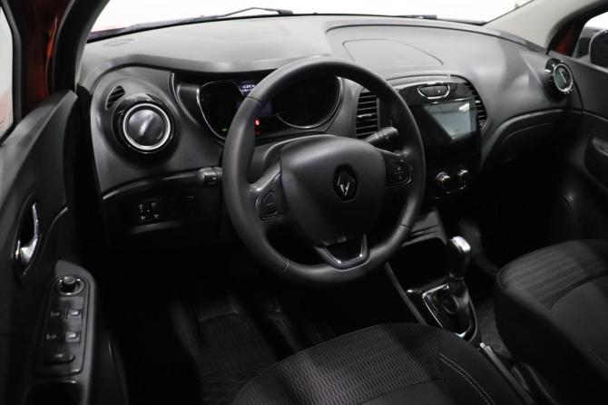 Renault Kaptur I с пробегом 2017 года, цена 1 360 000 рублей, 71381 км, внедорожник, Автокод Объявления