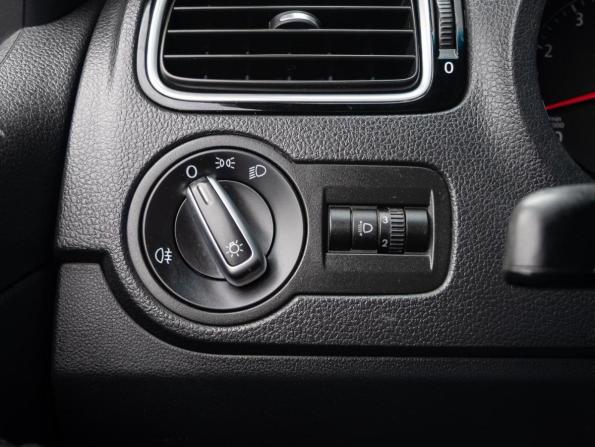 Volkswagen Polo V Рестайлинг с пробегом 2017 года, цена 1 160 000 рублей, 135260 км, седан, Автокод Объявления