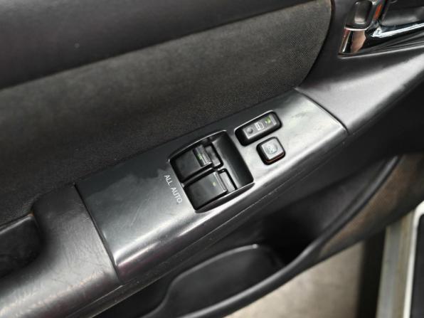 Toyota Corolla IX (E120 E130) Рестайлинг с пробегом 2006 года, цена 400 000 рублей, 377398 км, хэтчбек, Автокод Объявления