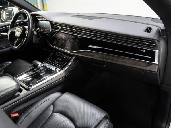 Audi Q8 I (4M) с пробегом 2019 года, цена 6 300 000 рублей, 97860 км, внедорожник, Автокод Объявления