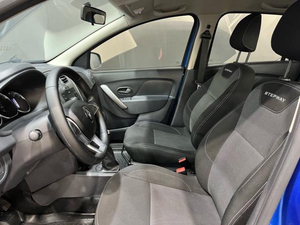 Renault Sandero II Рестайлинг с пробегом 2021 года, цена 1 160 000 рублей, 69405 км, хэтчбек, Автокод Объявления