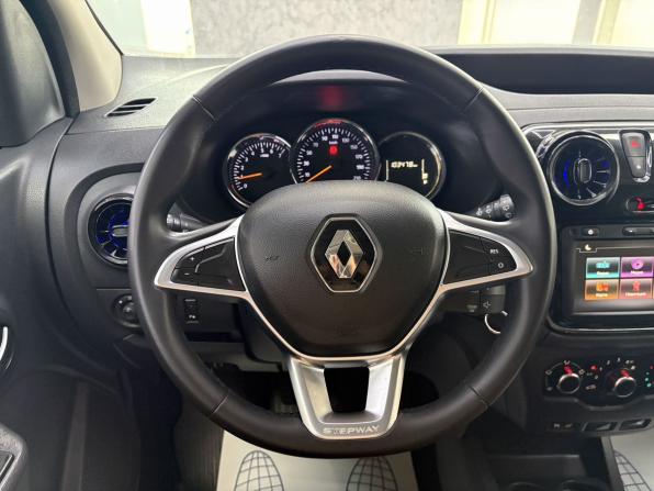 Renault Dokker I с пробегом 2019 года, цена 1 665 000 рублей, 103478 км, компактвэн, Автокод Объявления