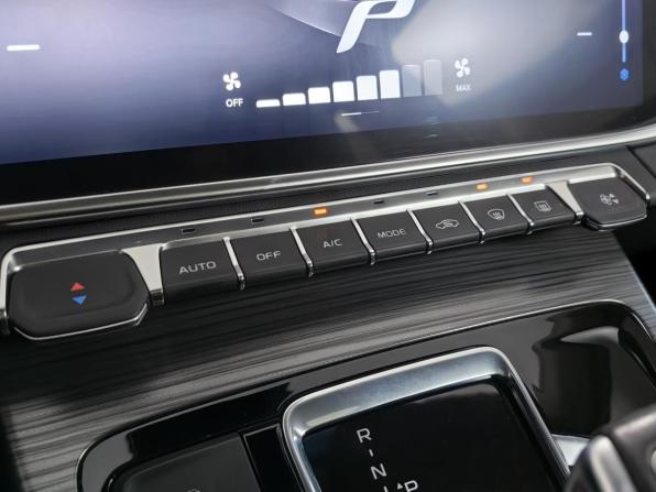 Geely Atlas Pro с пробегом 2023 года, цена 1 995 000 рублей, 68159 км, внедорожник, Автокод Объявления