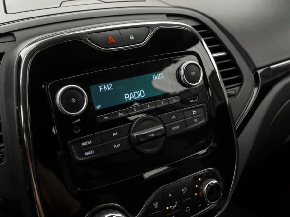 Renault Kaptur I Рестайлинг с пробегом 2021 года, цена 1 570 000 рублей, 81519 км, внедорожник, Автокод Объявления