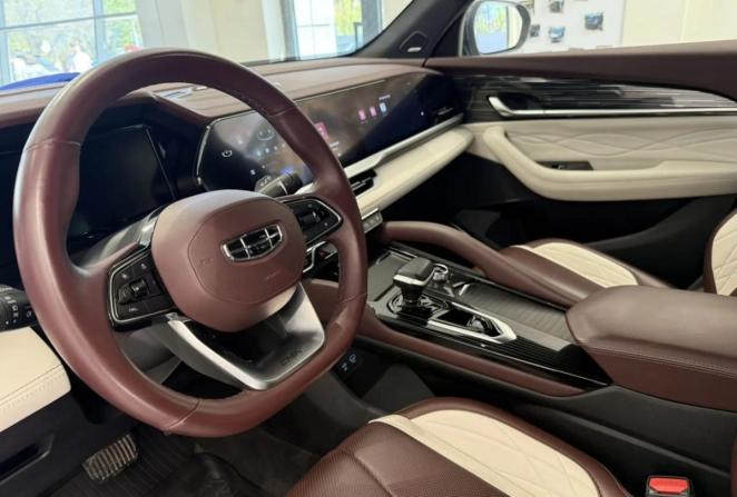 Новый Geely Monjaro I 2023 года, цена 3 100 000 рублей, внедорожник, Автокод Объявления