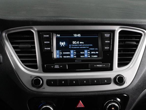 Hyundai Solaris II с пробегом 2019 года, цена 1 270 000 рублей, 171439 км, седан, Автокод Объявления