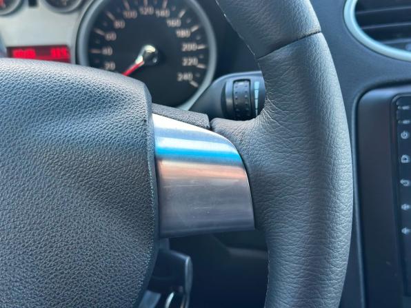 Ford Focus II Рестайлинг с пробегом 2009 года, цена 570 000 рублей, 198175 км, хэтчбек, Автокод Объявления