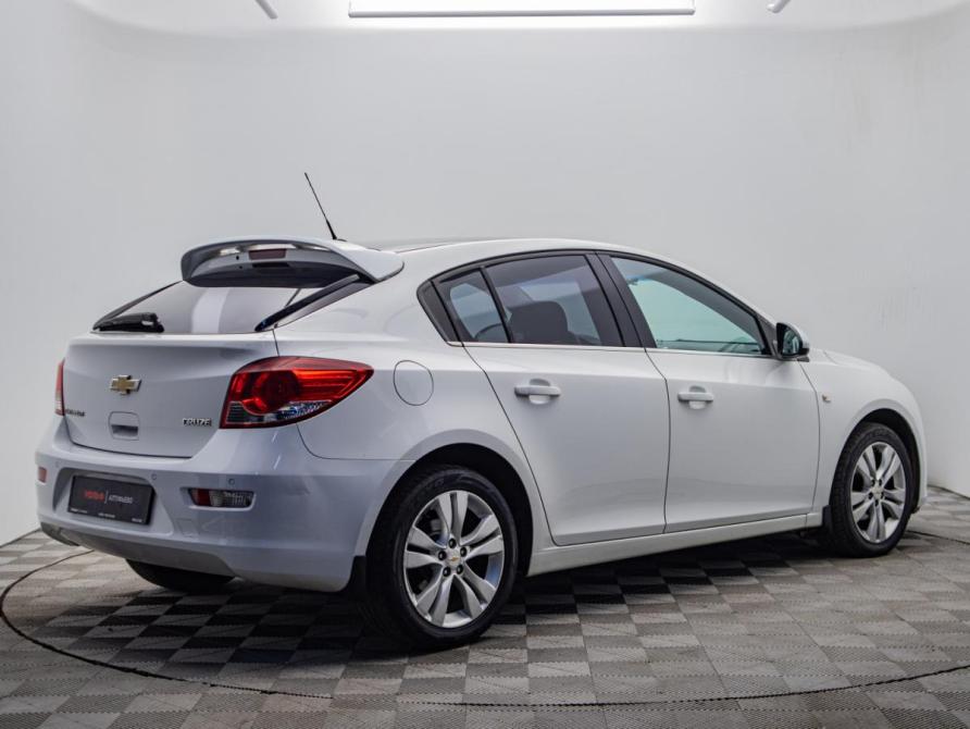 Chevrolet Cruze I Рестайлинг Москва  - изображение 5