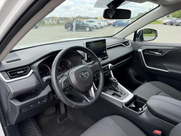 Toyota RAV4 V (XA50) с пробегом 2020 года, цена 3 050 000 рублей, 32218 км, внедорожник, Автокод Объявления