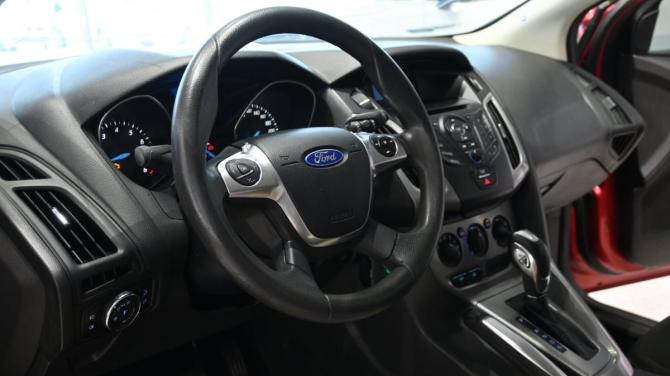 Ford Focus III с пробегом 2013 года, цена 620 000 рублей, 213357 км, хэтчбек, Автокод Объявления