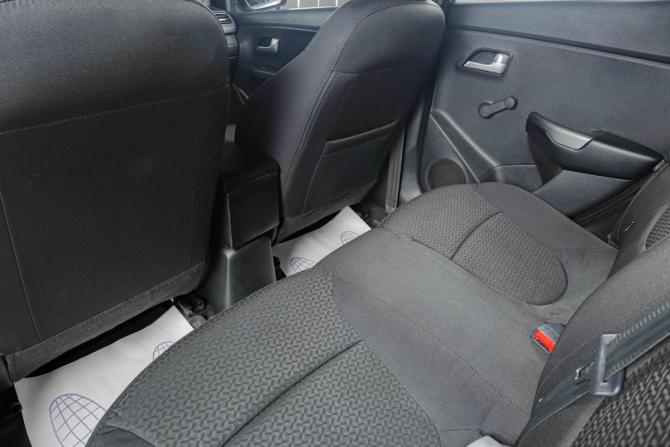 Kia Rio III Рестайлинг с пробегом 2015 года, цена 1 279 000 рублей, 81000 км, седан, Автокод Объявления