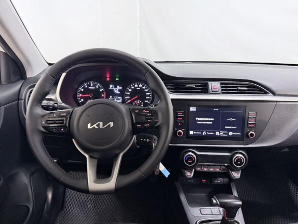 Kia Rio IV Рестайлинг с пробегом 2021 года, цена 1 699 000 рублей, 109273 км, хэтчбек, Автокод Объявления