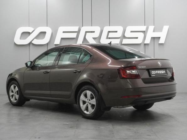 Skoda Octavia III (A7) Рестайлинг с пробегом 2017 года, цена 1 874 000 рублей, 141328 км, лифтбек, Автокод Объявления