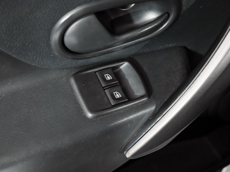 Renault Sandero II Рестайлинг Екатеринбург  - изображение 14