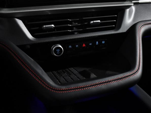 Ford Explorer VI Рестайлинг с пробегом 2024 года, цена 7 800 000 рублей, 10981 км, внедорожник, Автокод Объявления