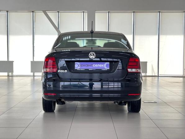 Volkswagen Polo V Рестайлинг с пробегом 2019 года, цена 1 090 000 рублей, 217800 км, седан, Автокод Объявления
