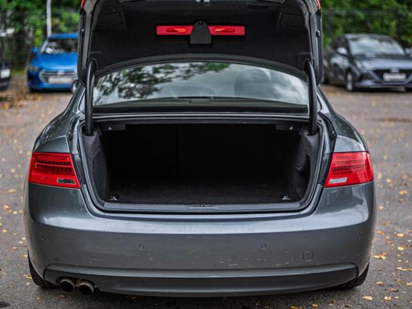 Audi A5 I (8T) Рестайлинг с пробегом 2013 года, цена 1 779 000 рублей, 119237 км, купе, Автокод Объявления