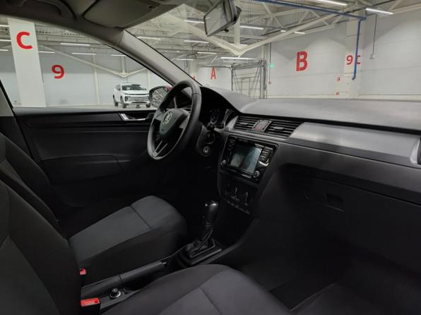 Skoda Rapid I Рестайлинг с пробегом 2019 года, цена 1 439 000 рублей, 99353 км, лифтбек, Автокод Объявления