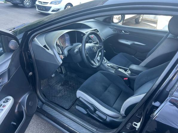 Honda Civic VIII с пробегом 2008 года, цена 680 000 рублей, 122000 км, хэтчбек, Автокод Объявления