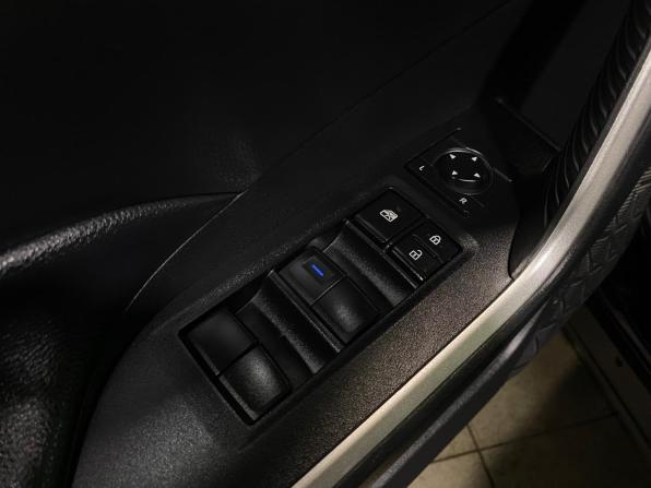 Toyota RAV4 V (XA50) с пробегом 2021 года, цена 3 100 000 рублей, 113746 км, внедорожник, Автокод Объявления