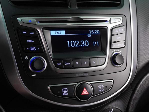 Hyundai Solaris I Рестайлинг с пробегом 2016 года, цена 1 219 000 рублей, 62425 км, седан, Автокод Объявления