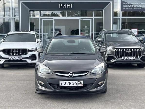 Opel Astra J Рестайлинг с пробегом 2013 года, цена 670 000 рублей, 193720 км, хэтчбек, Автокод Объявления
