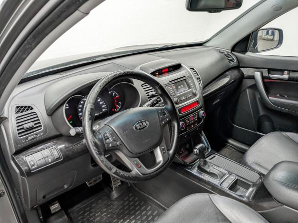 Kia Sorento II Рестайлинг с пробегом 2015 года, цена 1 815 000 рублей, 122404 км, внедорожник, Автокод Объявления