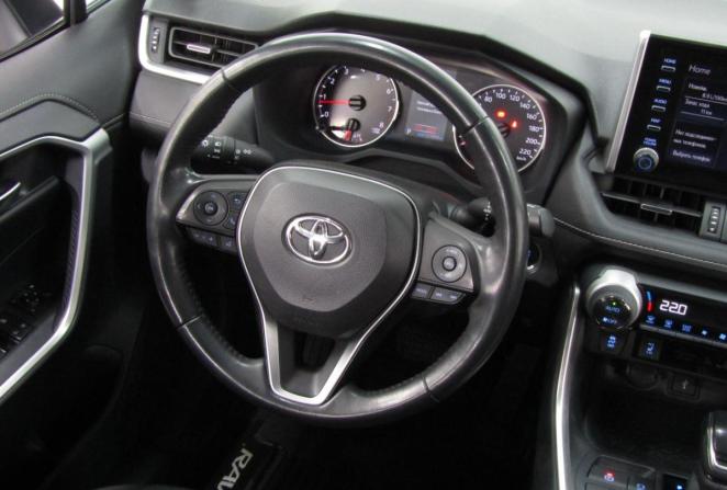 Toyota RAV4 V (XA50) с пробегом 2021 года, цена 3 795 000 рублей, 137899 км, внедорожник, Автокод Объявления