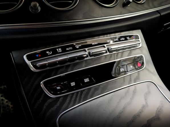 Mercedes-Benz E-Класс V (W213 S213 C238) Рестайлинг с пробегом 2022 года, цена 4 950 000 рублей, 43896 км, седан, Автокод Объявления
