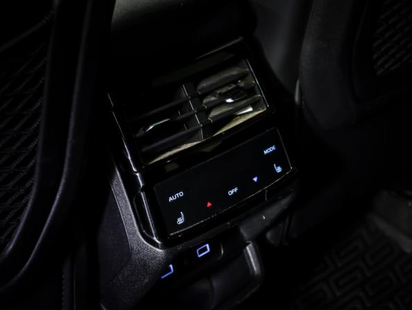 Geely Monjaro I с пробегом 2024 года, цена 3 290 000 рублей, 53186 км, внедорожник, Автокод Объявления
