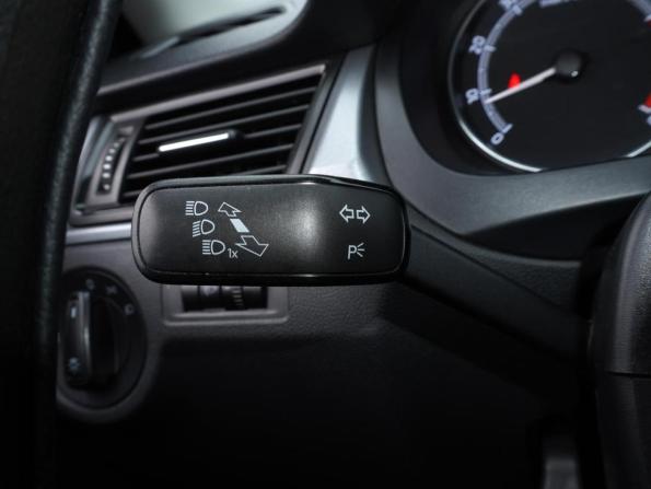Skoda Rapid I Рестайлинг с пробегом 2018 года, цена 1 068 000 рублей, 152805 км, лифтбек, Автокод Объявления