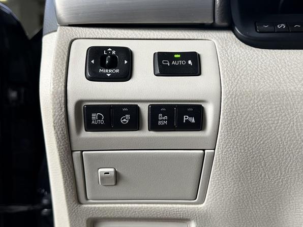 Lexus LS IV Рестайлинг 2 с пробегом 2012 года, цена 1 990 000 рублей, 243589 км, седан, Автокод Объявления