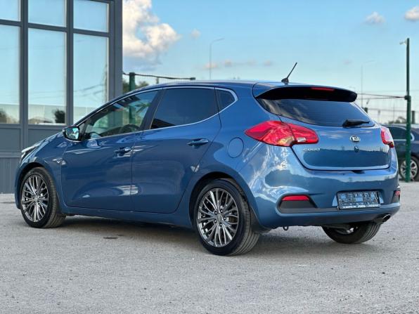 Kia Ceed II с пробегом 2013 года, цена 920 000 рублей, 210000 км, хэтчбек, Автокод Объявления