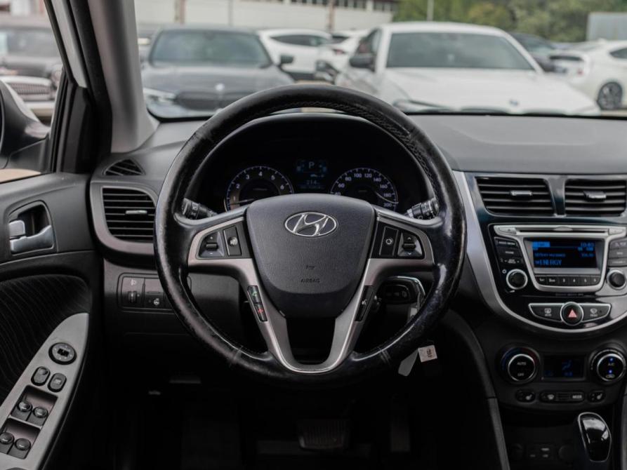 Hyundai Solaris I Рестайлинг Сочи  - изображение 12