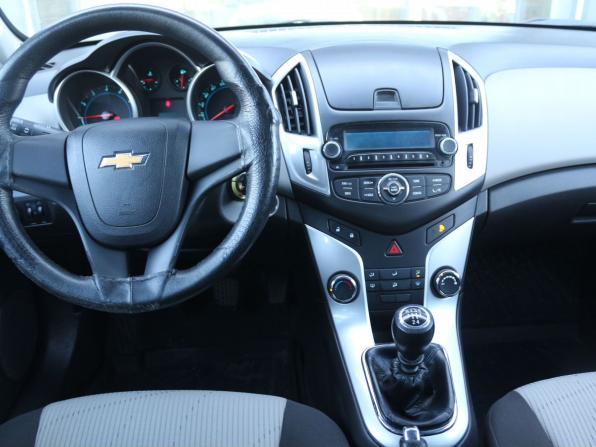 Chevrolet Cruze I Рестайлинг с пробегом 2013 года, цена 430 000 рублей, 200767 км, седан, Автокод Объявления